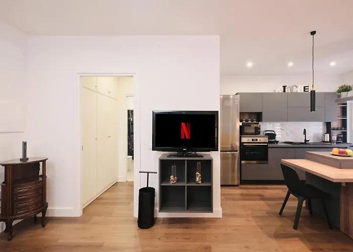 Colosseo A 15 Minuti - Elegante In Centro Appartement *